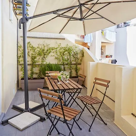 Downtown Lovers Apartments: Costa Do Castelo * Lisboa