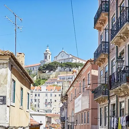 Downtown Lovers Apartments: Costa Do Castelo Apartment *