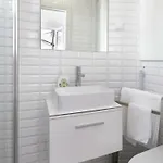Apartment Downtown Lovers Apartments: Costa Do Castelo *