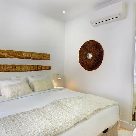 アパート Downtown Lovers Apartments: Costa Do Castelo *