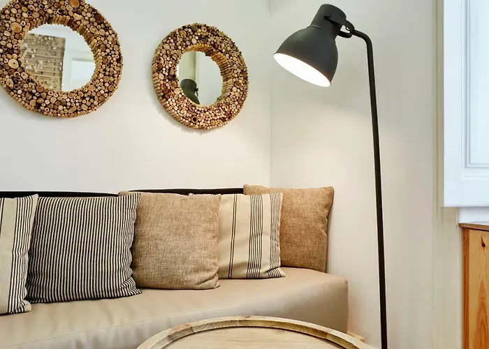 Downtown Lovers Apartments: Costa Do Castelo Апартаменти