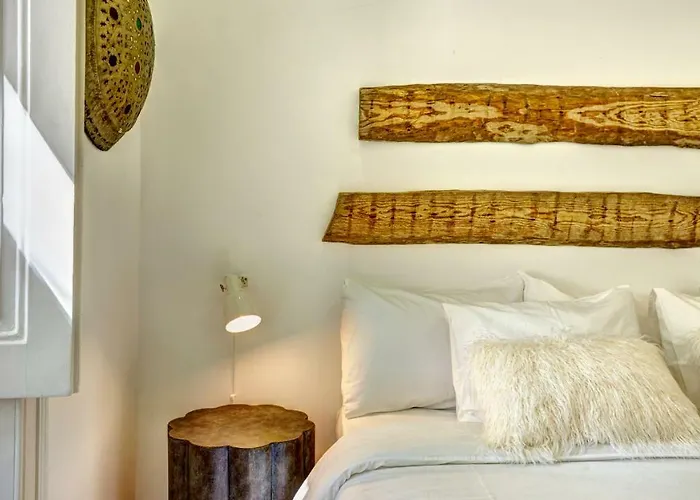 Downtown Lovers Apartments: Costa Do Castelo * Лісабон