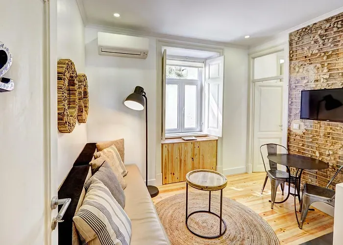 Downtown Lovers Apartments: Costa Do Castelo *